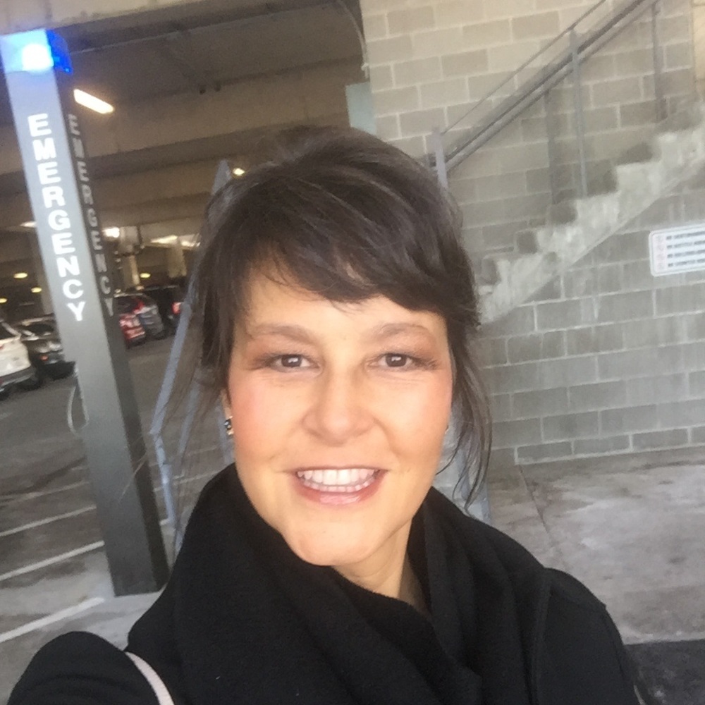 Meet your Posher, Kelly